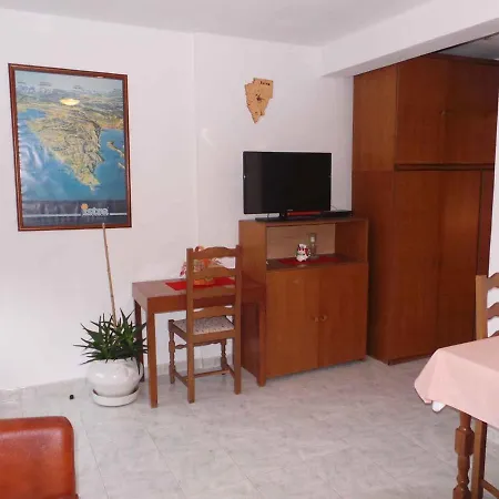 In Rovinj/istrien 11563 Apartment *